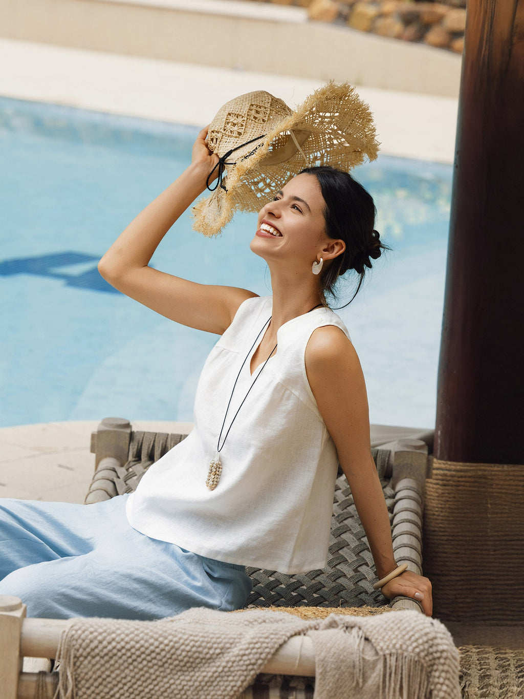 Linen V-Neck Sleeveless Tank Top